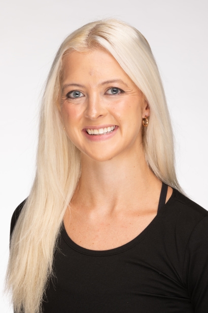 Sloan Logsdon headshot